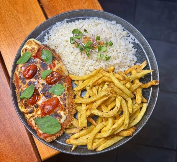 Filé de Frango à Parmegiana